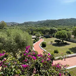https://appartam-con-piscina-4p.in-sardinia.net